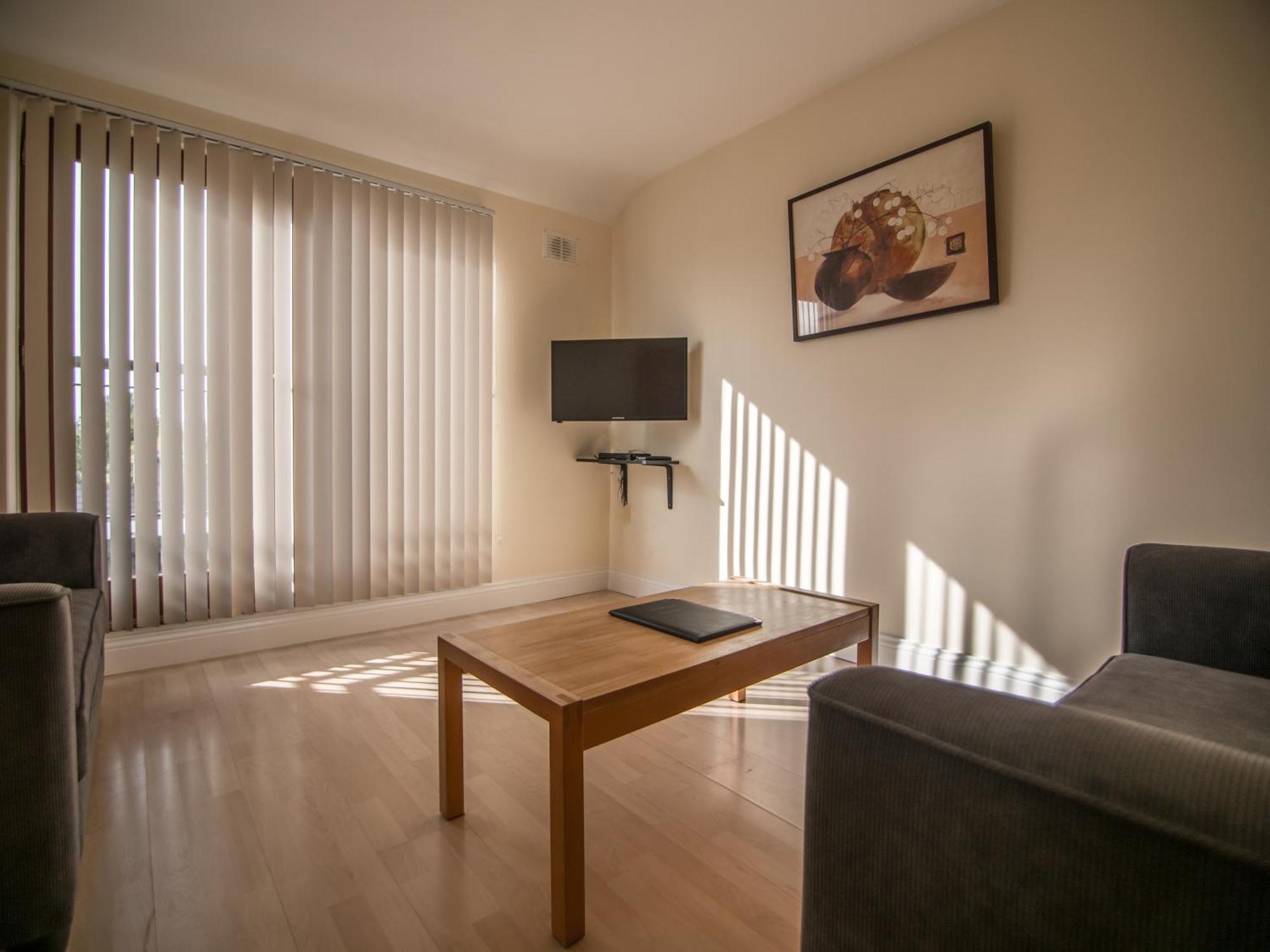 Donegan Court Aparthotel Galway Exteriér fotografie