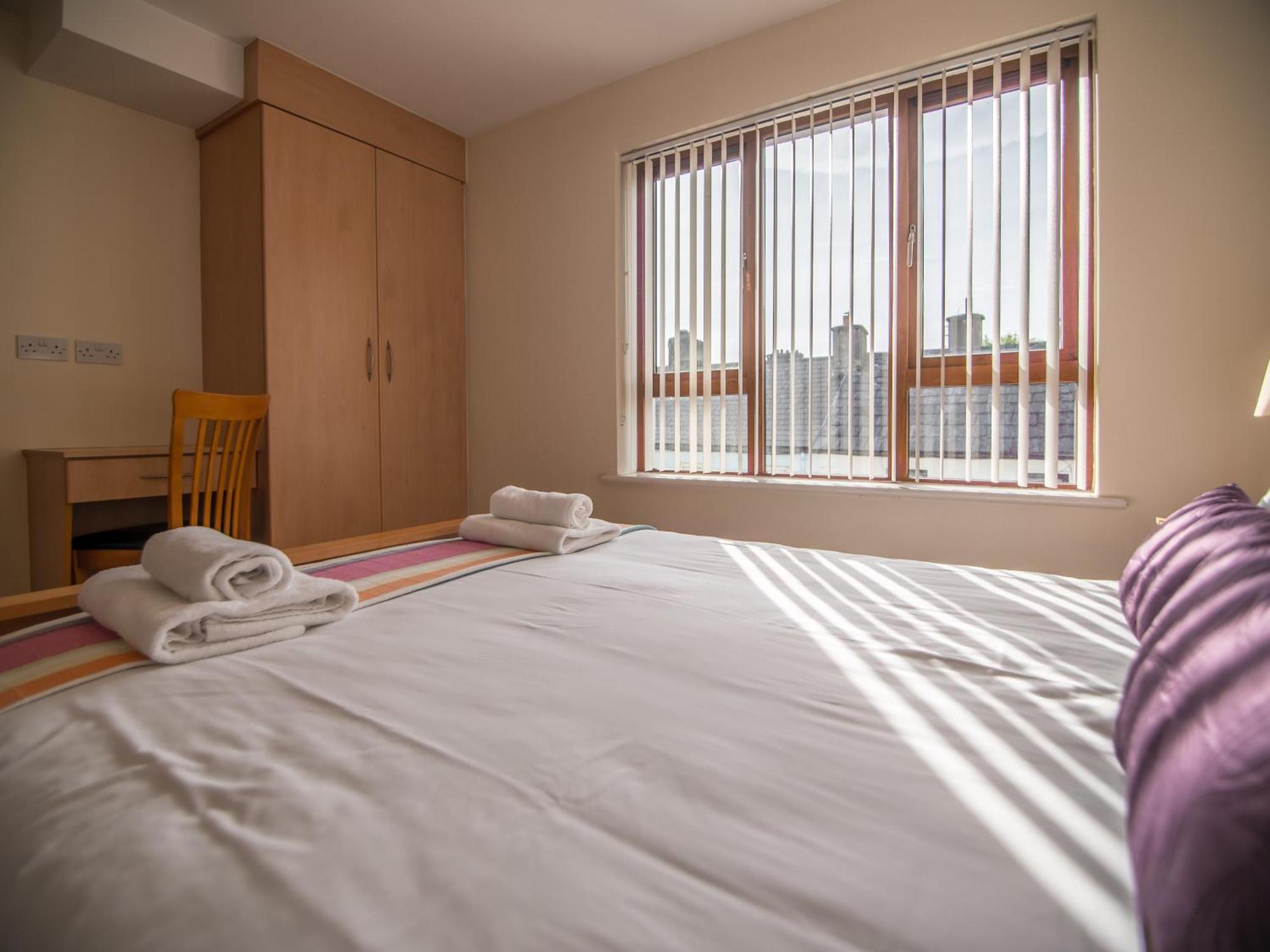 Donegan Court Aparthotel Galway Exteriér fotografie