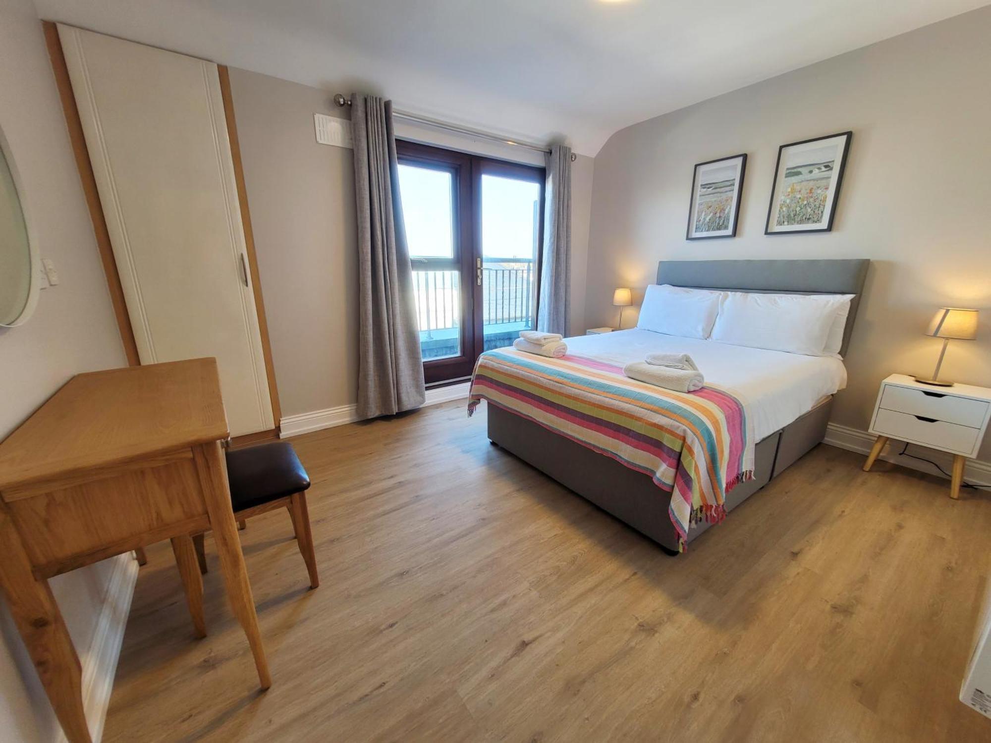 Donegan Court Aparthotel Galway Exteriér fotografie