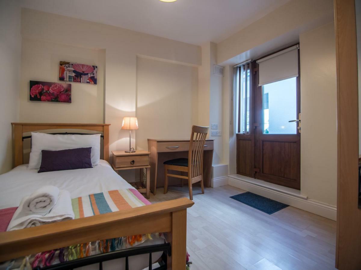 Donegan Court Aparthotel Galway Exteriér fotografie