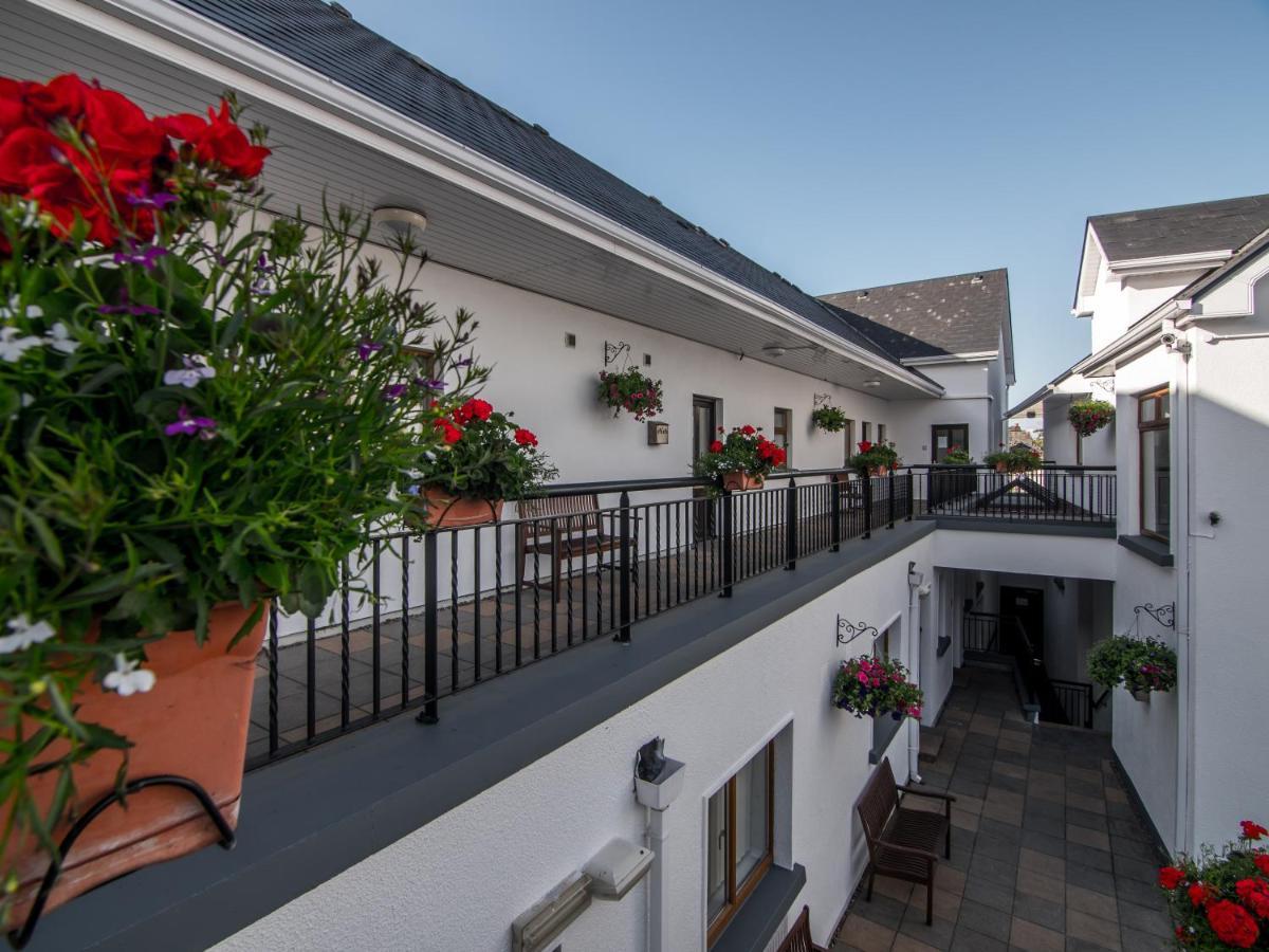 Donegan Court Aparthotel Galway Exteriér fotografie
