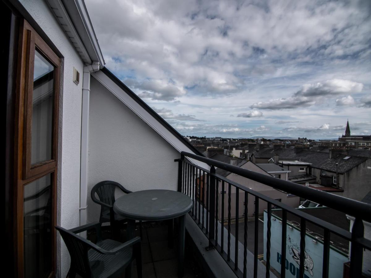 Donegan Court Aparthotel Galway Exteriér fotografie